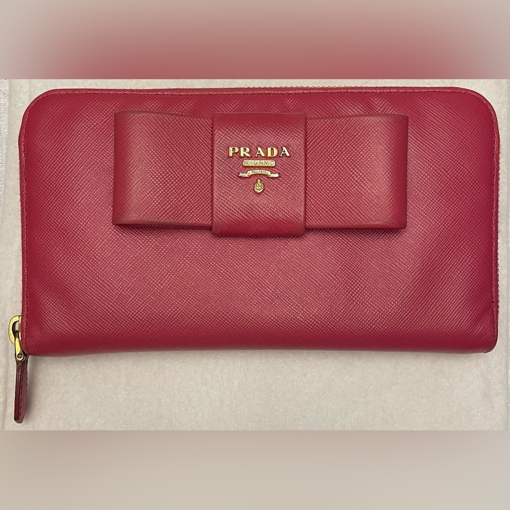 Prada VINTAGE Authentic Hot Pink Leather Wallet with Bow